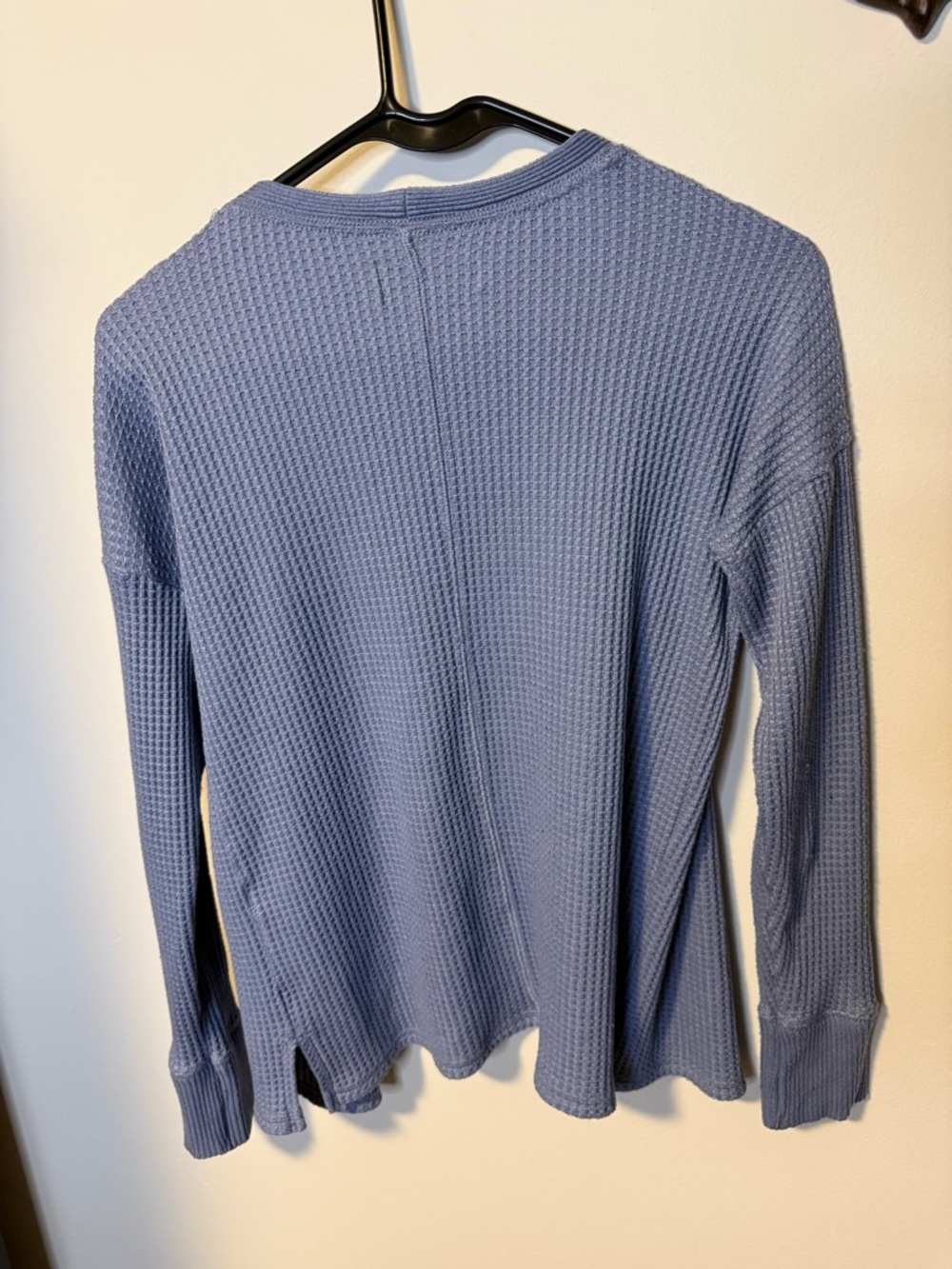 Abercrombie & Fitch Light Blue Waffle-Knit Button Cardigan - Picture 3 of 4